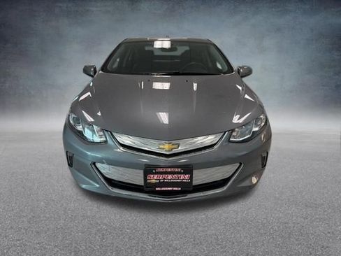 Used 2018 Chevrolet Volt LT w/ Comfort Package FWD image 3