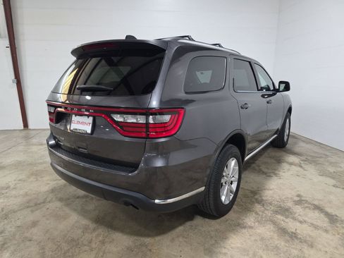 Used 2021 Dodge Durango SXT image 6