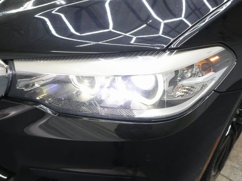 Used 2018 BMW 540i w/ M Sport Package image 27