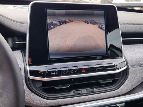 New 2026 Jeep Compass Latitude image 13