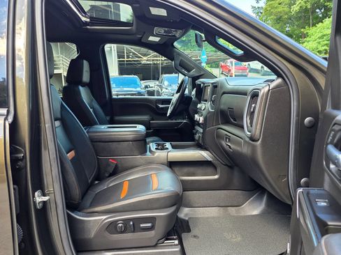 Used 2022 GMC Sierra 2500 AT4 w/ AT4 Preferred Package AWD/4WD image 33