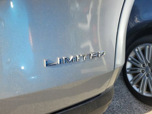 Used 2024 Toyota Grand Highlander XLE image 17