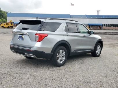 Certified 2024 Ford Explorer XLT w/ Equipment Group 202A