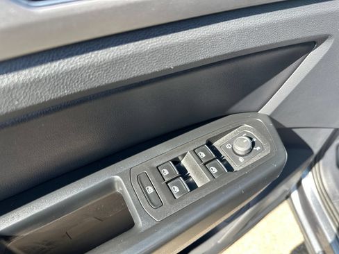 Used 2019 Volkswagen Atlas SEL Premium AWD/4WD image 22