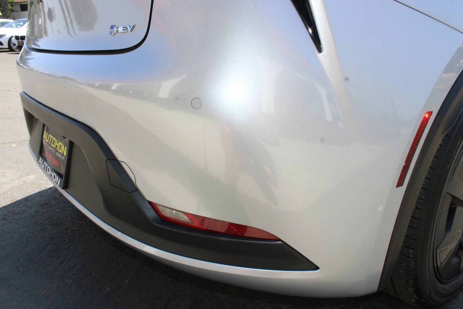 Used 2025 Toyota Prius LE FWD image 12