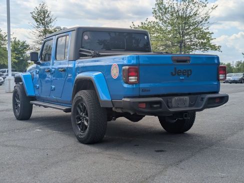Used 2022 Jeep Gladiator Sport image 7
