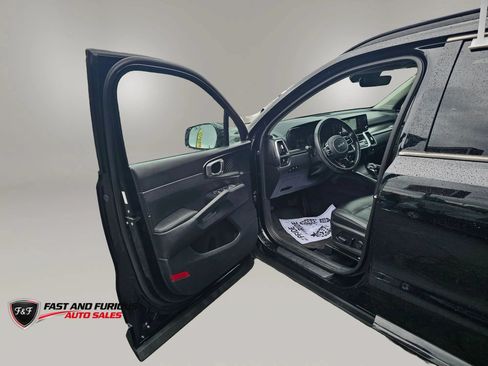 Used 2022 Kia Sorento S w/ Panoramic Sunroof Package FWD image 9