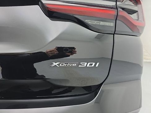Used 2024 BMW X3 xDrive30i w/ Premium Package image 59