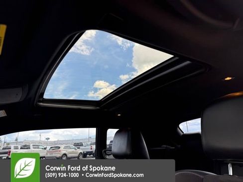 Used 2021 Dodge Challenger R/T Scat Pack RWD image 32