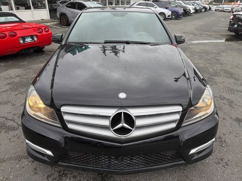 Used 2013 Mercedes-Benz C 250 Sedan image 9