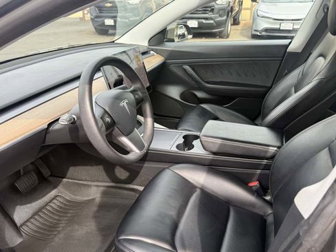 Used 2021 Tesla Model 3 image 21