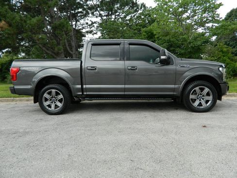 Used 2019 Ford F150 Lariat w/ Equipment Group 502A Luxury AWD/4WD image 5