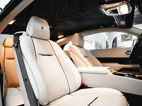 Used 2015 Rolls-Royce Wraith RWD image 25