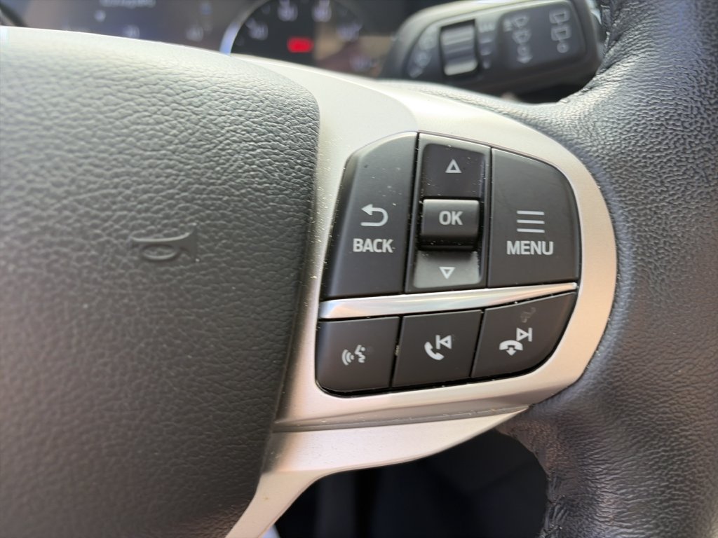 Certified 2021 Ford Explorer XLT w/ Equipment Group 202A RWD image 21