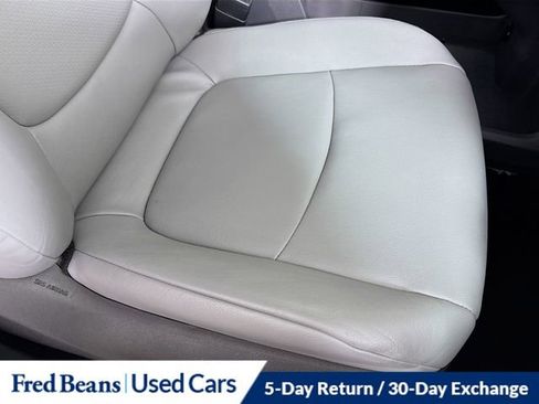 Used 2024 Toyota Sienna XLE image 34