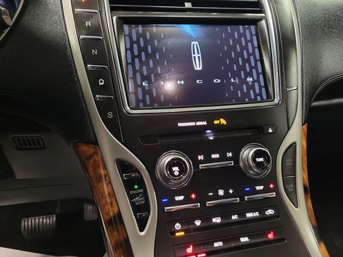 Used 2018 Lincoln MKX Select w/ Select Plus Package image 15