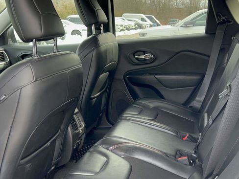 Used 2021 Jeep Cherokee Trailhawk w/ Trailer Tow Group image 34