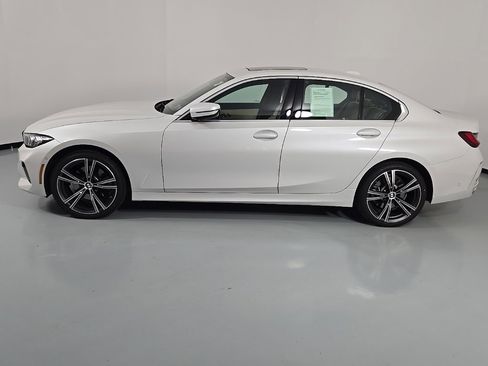 Certified 2024 BMW 330i xDrive Sedan w/ Premium Package image 4