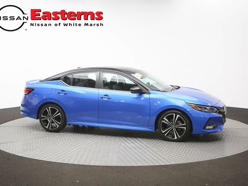 Used 2022 Nissan Sentra SR w/ SR Premium Package FWD image 46