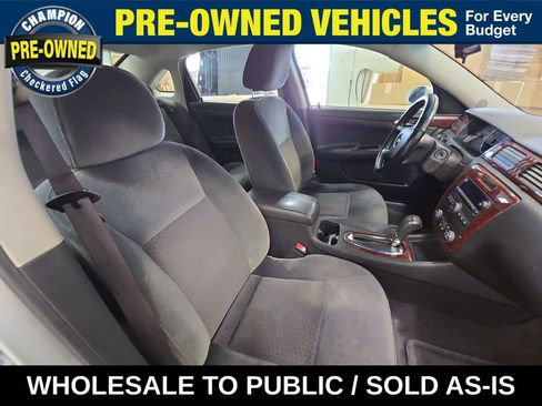 Used 2009 Chevrolet Impala LT FWD image 29