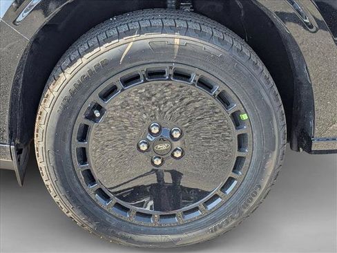 New 2026 Ford Maverick Lobo AWD/4WD image 9