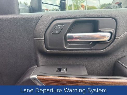 Used 2022 Chevrolet Silverado 2500 High Country w/ Z71 Off-Road Package image 39