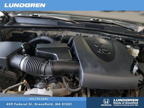 Used 2017 Toyota Tacoma 4x4 Double Cab image 27