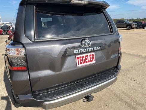 Used 2021 Toyota 4Runner TRD Off-Road image 6