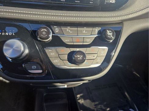 New 2026 Chrysler Pacifica Select image 18