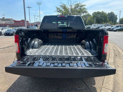 Used 2022 RAM 1500 Big Horn AWD/4WD image 9