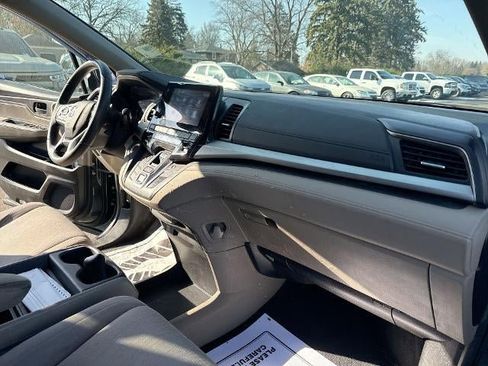Used 2020 Honda Odyssey EX image 27
