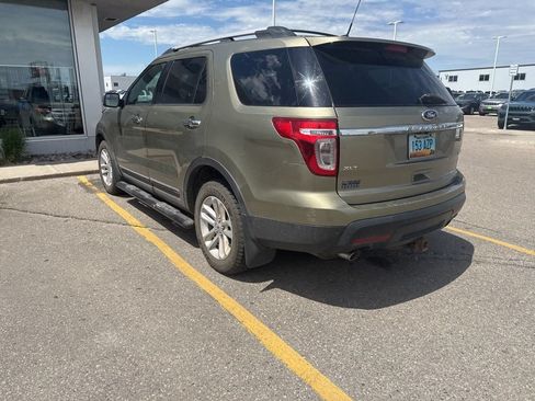 Used 2013 Ford Explorer XLT AWD/4WD image 4