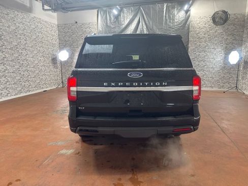 Used 2022 Ford Expedition XLT RWD image 6