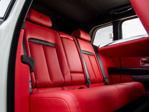 New 2026 Rolls-Royce Cullinan image 42