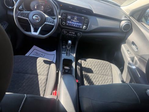 Used 2021 Nissan Kicks SV FWD image 34