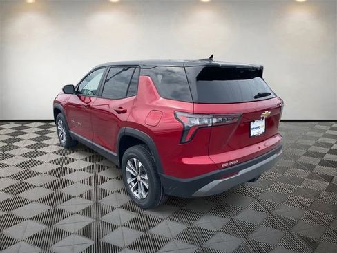 New 2026 Chevrolet Equinox LT w/ Convenience Package II FWD image 3
