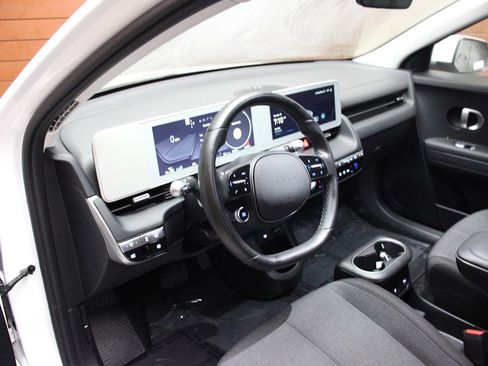 Used 2024 Hyundai Ioniq 5 SEL image 19