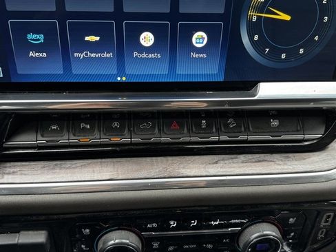 Certified 2025 Chevrolet Silverado 1500 LTZ image 10