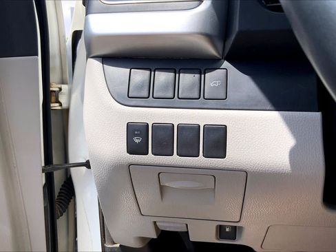 Used 2016 Toyota Highlander XLE FWD image 36