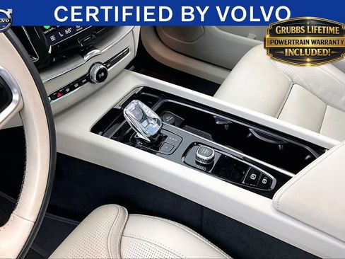 Used 2023 Volvo XC60 B5 Ultimate AWD/4WD image 18