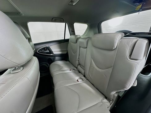 Used 2011 Toyota RAV4 Limited image 27