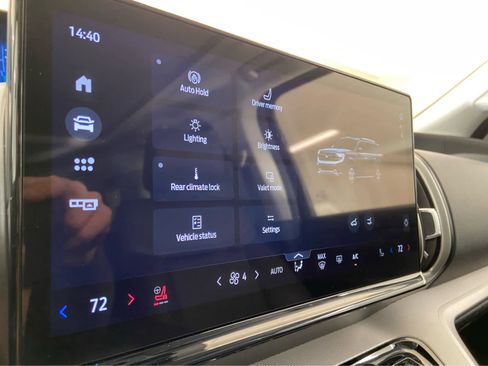 Used 2025 Ford Expedition Active image 33