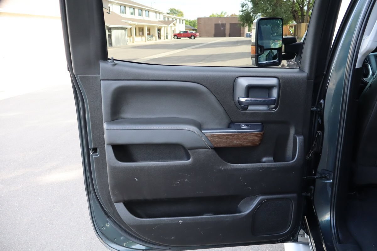 Used 2019 GMC Sierra 2500 Denali AWD/4WD image 24