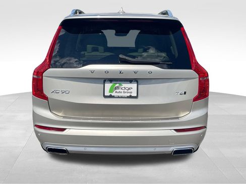 Used 2016 Volvo XC90 T6 Momentum w/ Momentum Plus Package AWD/4WD image 6