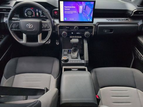 Used 2024 Toyota Tacoma TRD Sport image 31