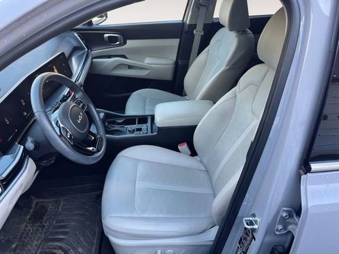 Used 2024 Kia Sorento S w/ Panoramic Sunroof Package image 12