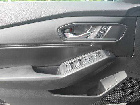 Used 2024 Honda Accord EX-L image 25