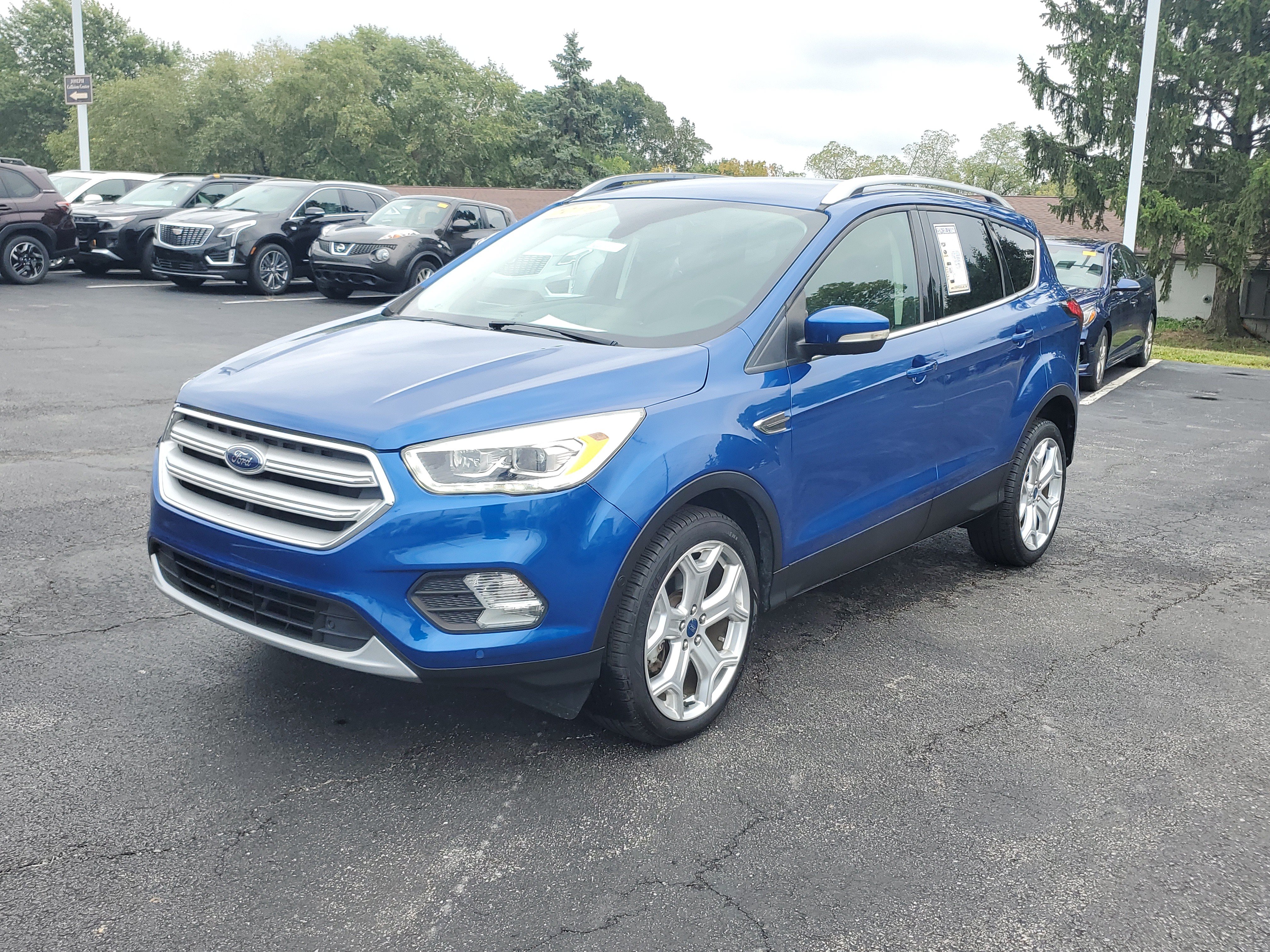 Used 2019 Ford Escape Titanium AWD/4WD image 1