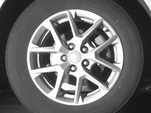 Used 2024 Chevrolet Equinox LT FWD image 14