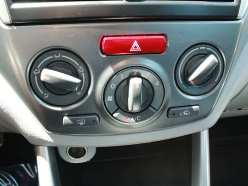 Used 2011 Subaru Forester 2.5X AWD/4WD image 16